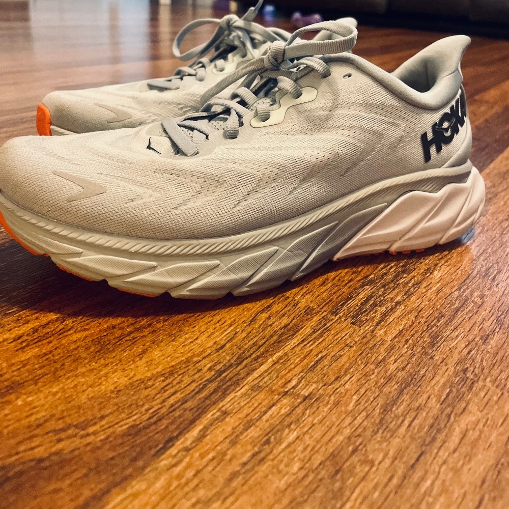 Hoka Arahi 6 Running